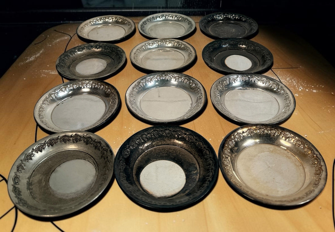 Set of 12 Hazorfim Kiddush plates