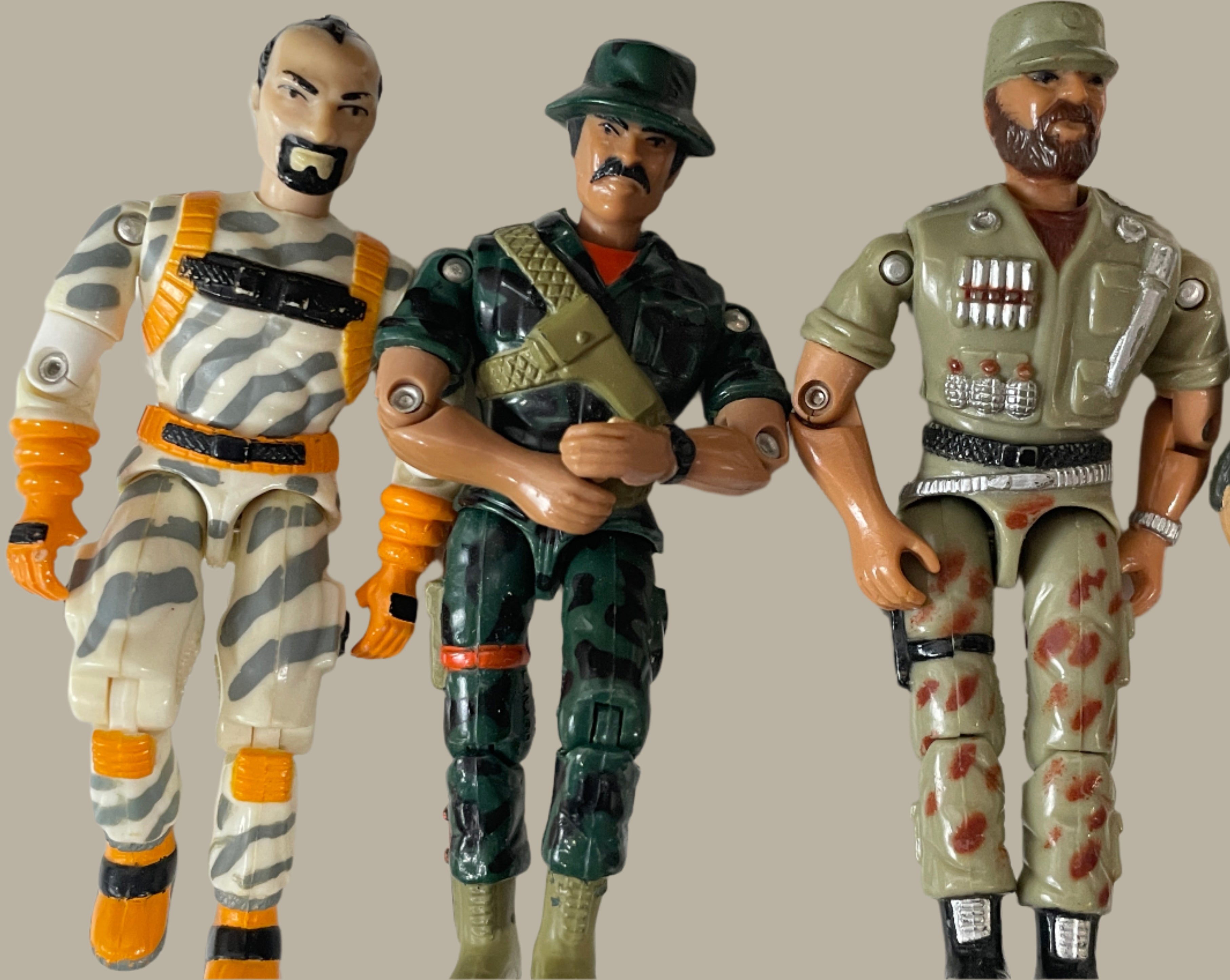 Vintage 1996 Lanard World Force APC – 6 GI Joe-Style Figures – Éco