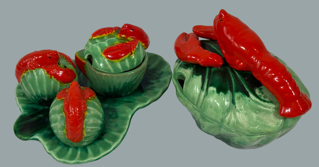 Vintage Hand-Painted Lobster Ceramic Dish – Green Shell Base & Red Lobster Relief (Japan, c.1950s)