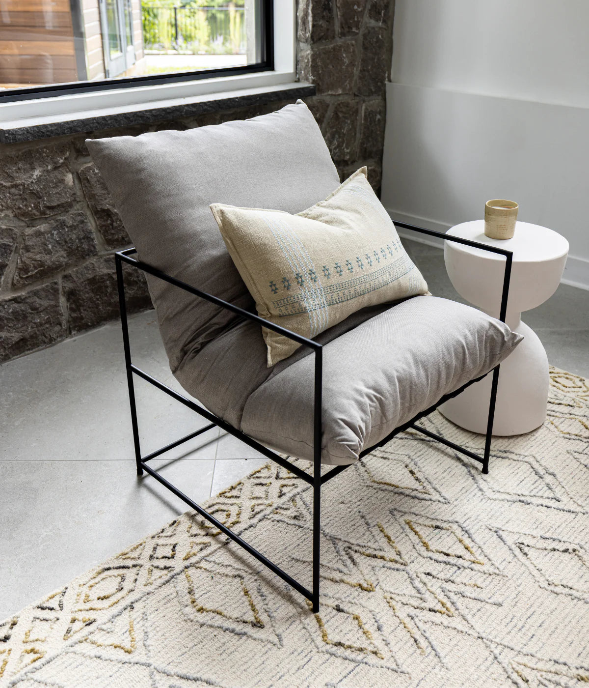 Mila Lounge Chair - Fabric - Grey