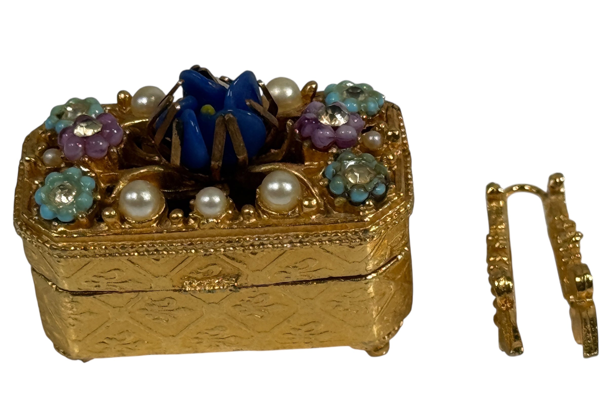 Boîte à pilules/bijoux vintage Florenza dorée ornée – cabochon bleu, fausses perles et fleurs en émail – années 1960