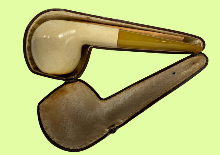 Vintage P.G.C. Hajenius Amsterdam Meerschaum Pipe & Fitted Case