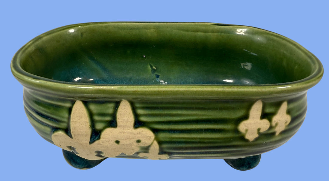 Vintage Green Ceramic Planter – Fleur-de-Lis Motif