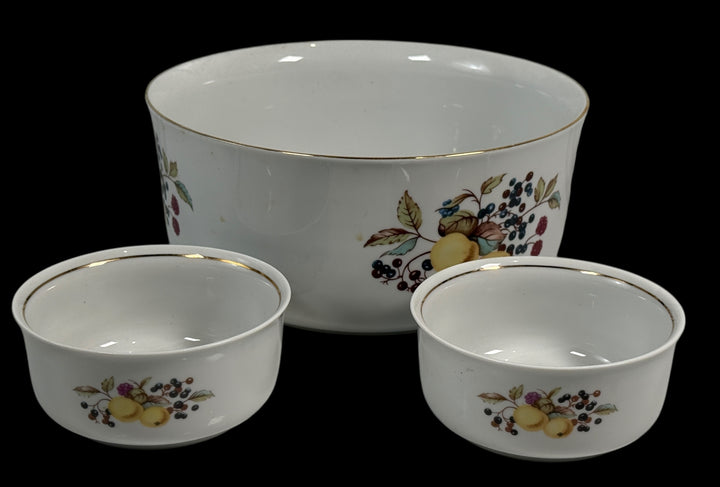 Vintage JLMenau Porcelain Fruit Bowl Set (3 pcs) – GDR East Germany