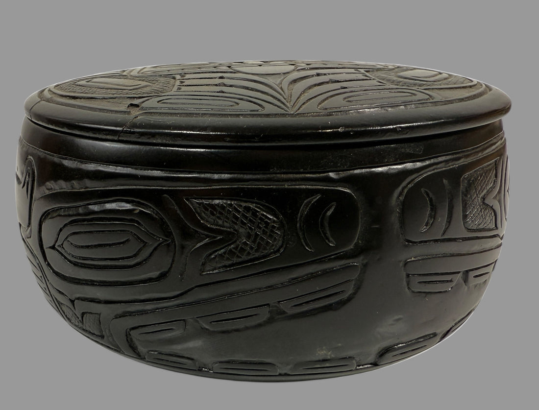 Pearlite Canada Tiki Carved Trinket Box – Handcrafted Vintage