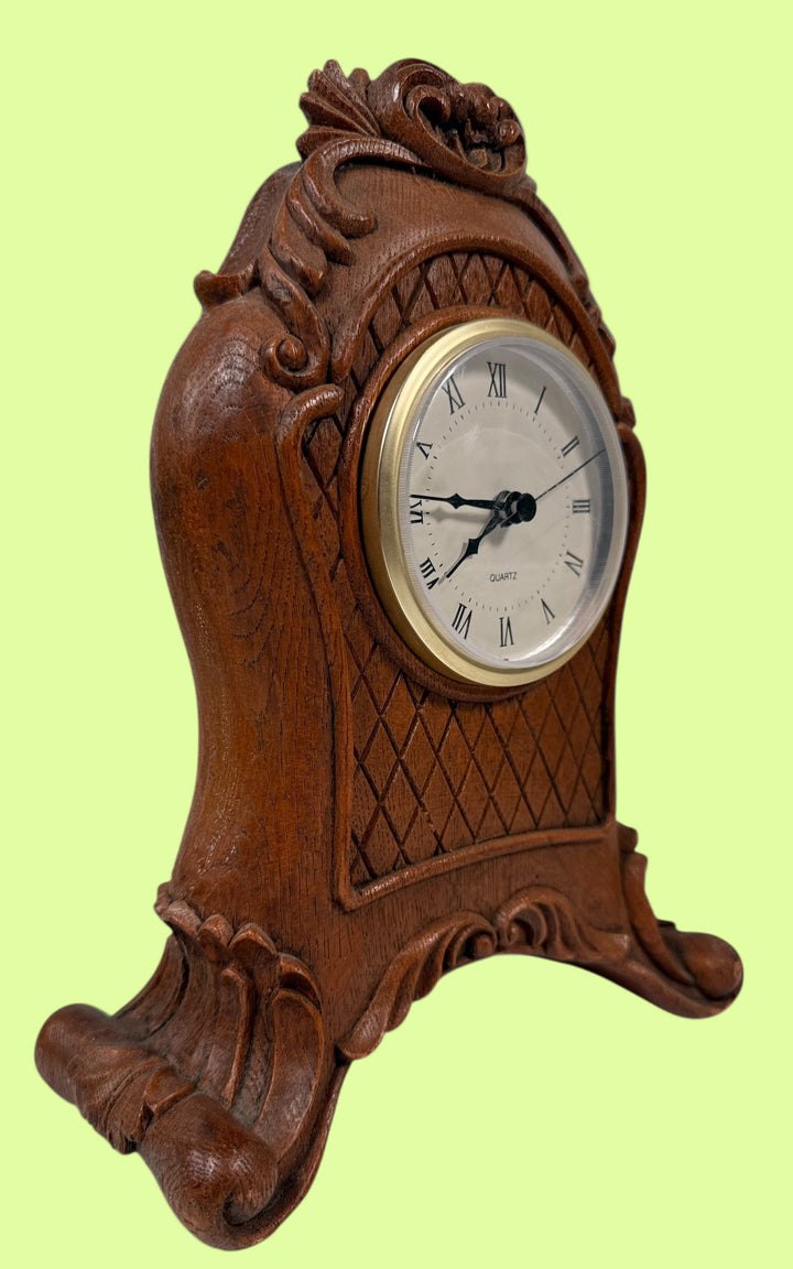 Vintage-Style Wooden Mantel Clock – Carved Rococo Design