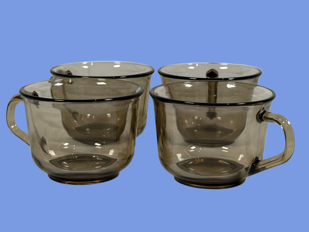 Vintage Arcoroc France Smoked Glass Coffee Cups – Set of 4 – Éco-Dépôt  Montréal