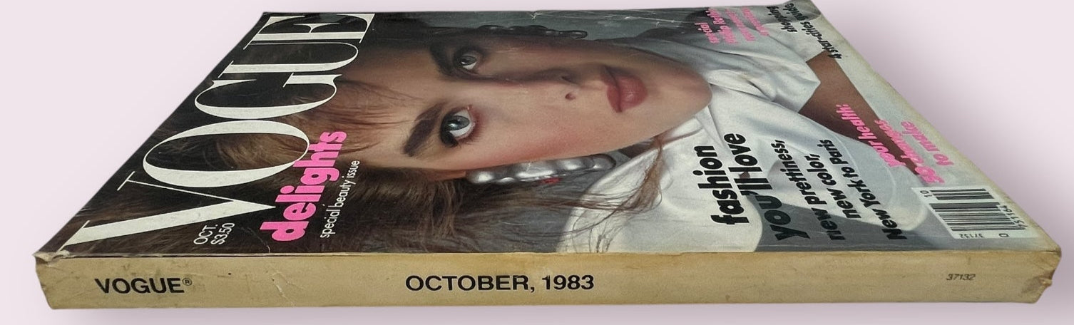 Vogue – Octobre 1983 avec Brooke Shields sur la couverture emblématique de Richard Avedon