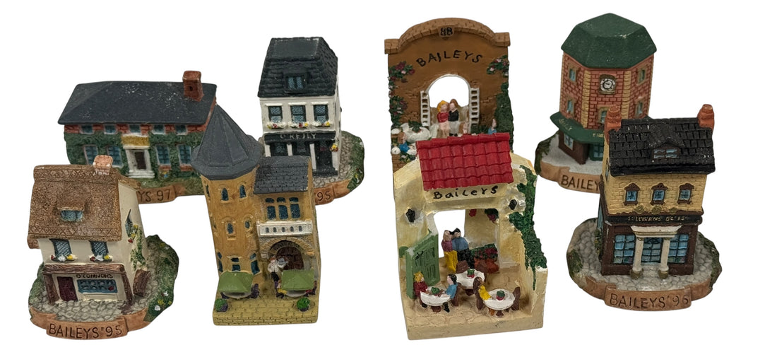 Maisons de village miniatures vintage Bailey's – Ensemble complet de 12 cottages en résine de collection (1995-1997)