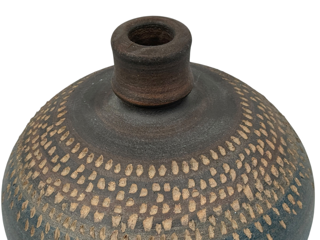 East German Black Sgraffito Vase – Form 427/2, 1960s – Hebrew Import Stamp