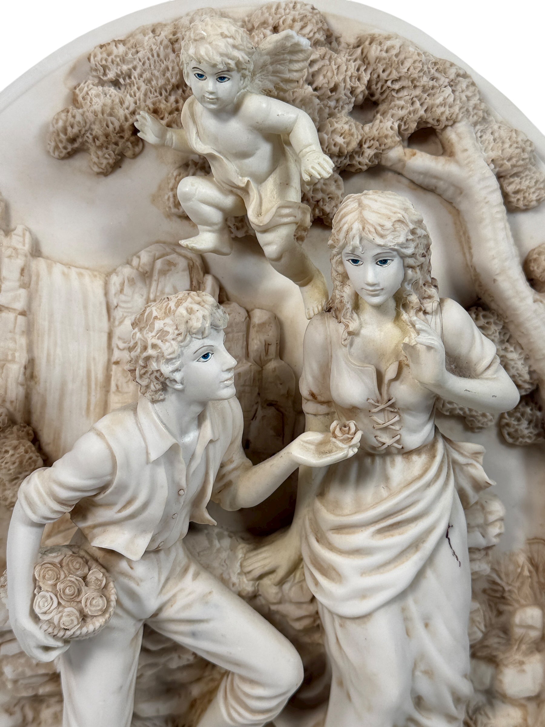 Vintage High-Relief Wall Plaque – Romantic Couple Scene (13.5”)