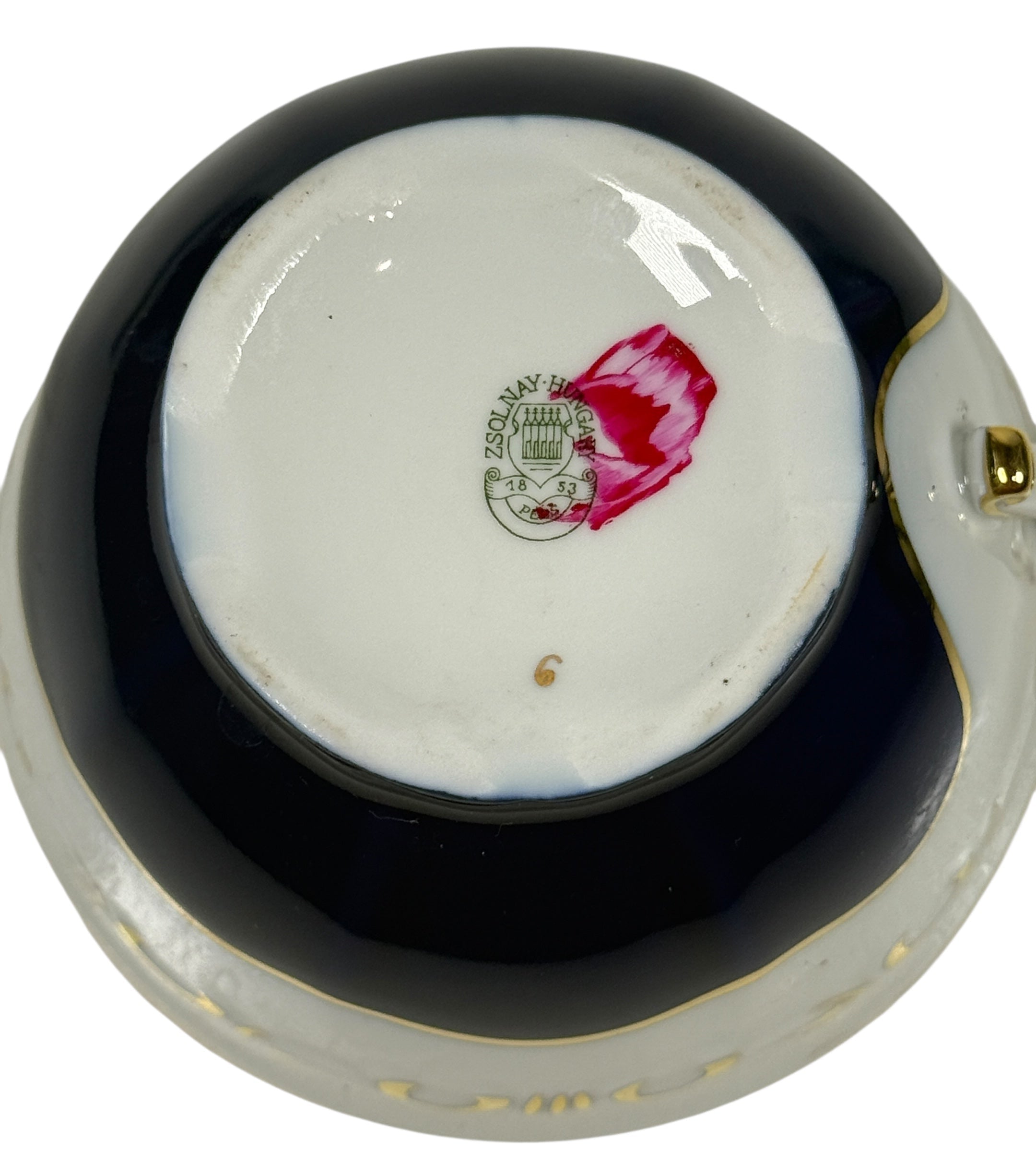 Paire de tasses à thé et soucoupes vintage en porcelaine de Hongrie Zsolnay (2 unités) – Bleu cobalt avec bordure dorée