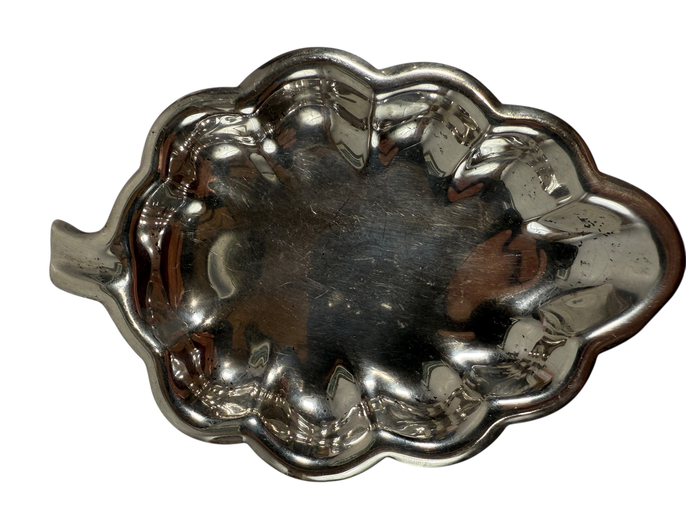 Bonbonnière en argent sterling, 68 g, en forme de feuille, 15,2 cm (6-1/4 po), MCM