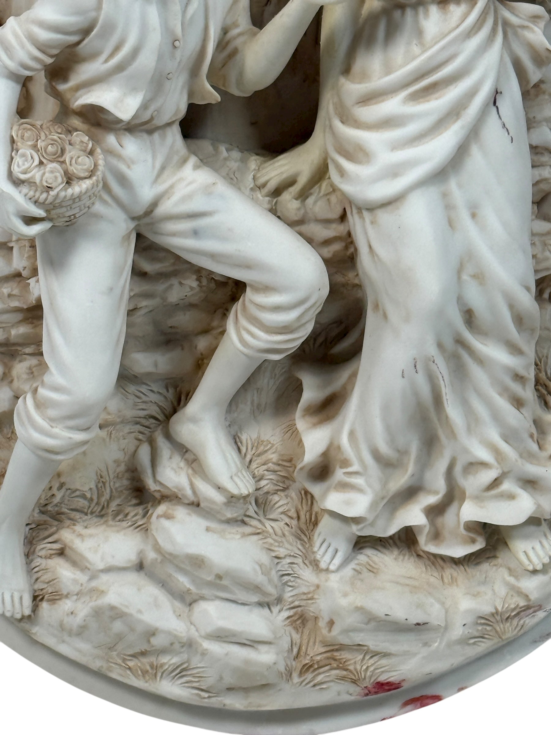 Vintage High-Relief Wall Plaque – Romantic Couple Scene (13.5”)