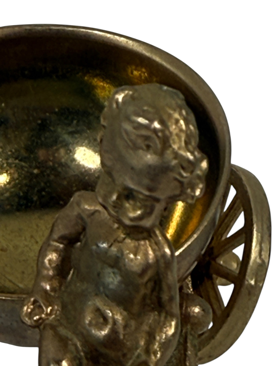 Salière antique en forme de chérubin tirant un chariot – Décoration de table en métal