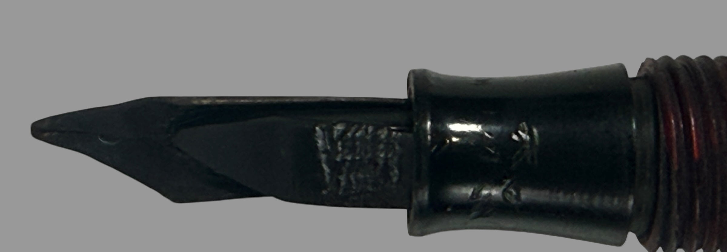 Stylo plume Epenco vintage – Celluloïd marbré bordeaux, plume fine