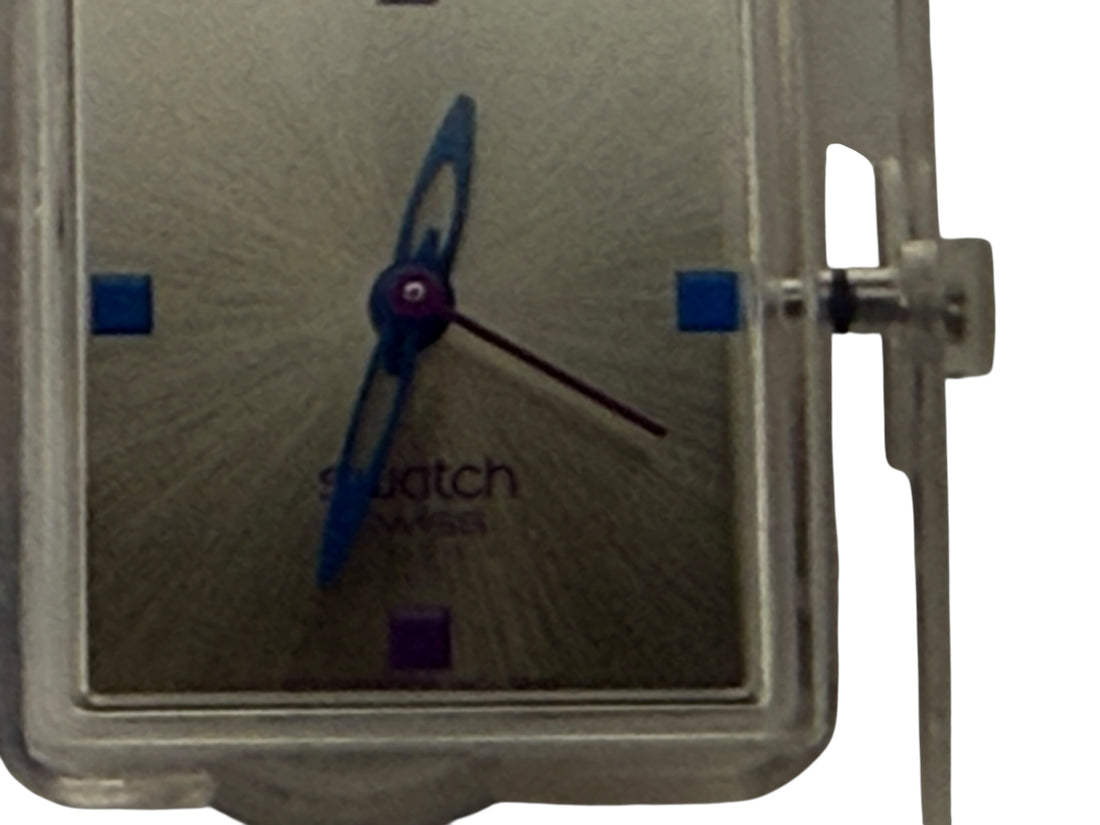 Montre-bracelet carrée vintage Swatch en émail – Bleu et violet