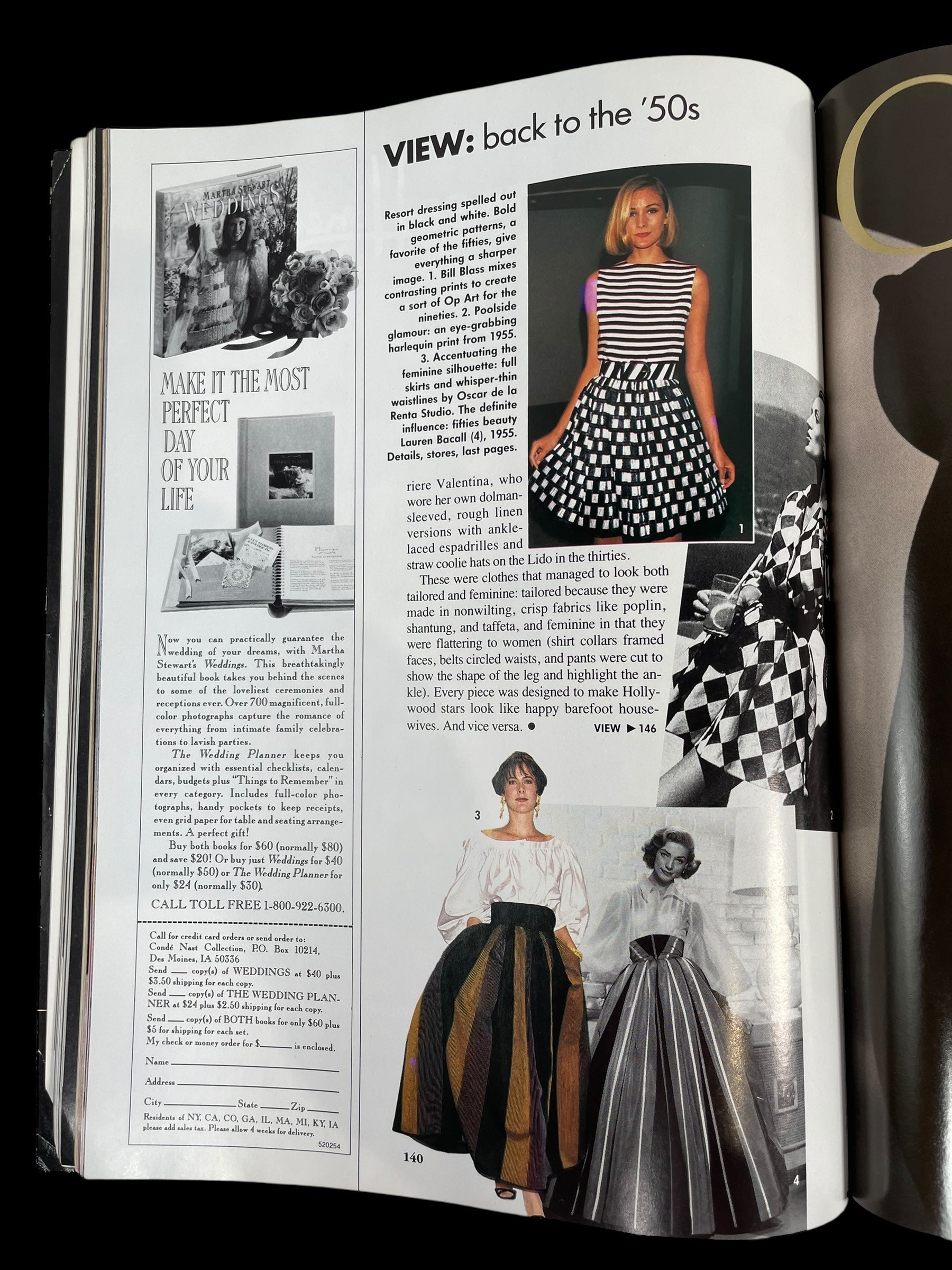 Vogue Magazine – November 1990, Claudia Schiffer Cover – Éco-Dépôt