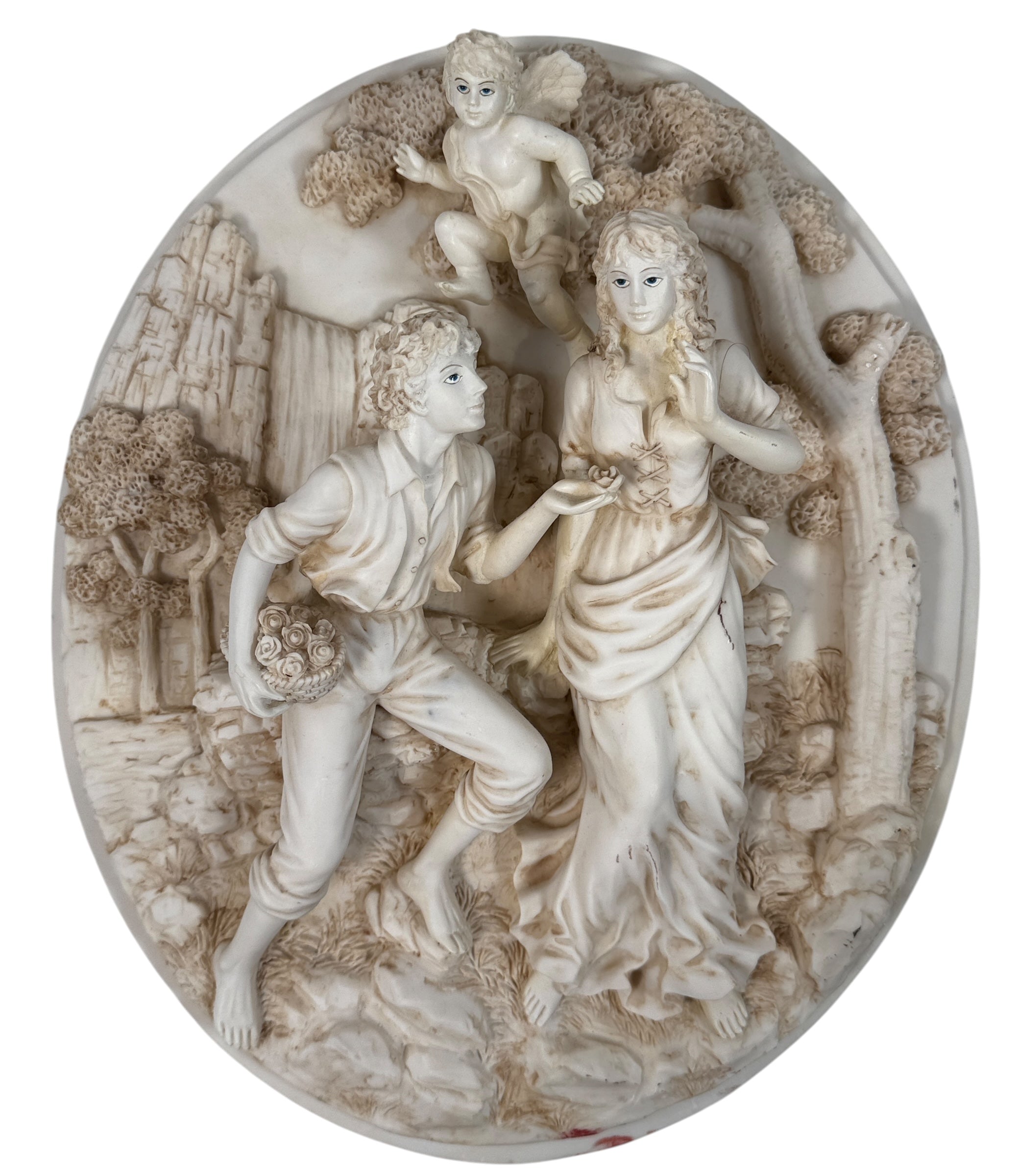 Vintage High-Relief Wall Plaque – Romantic Couple Scene (13.5”)