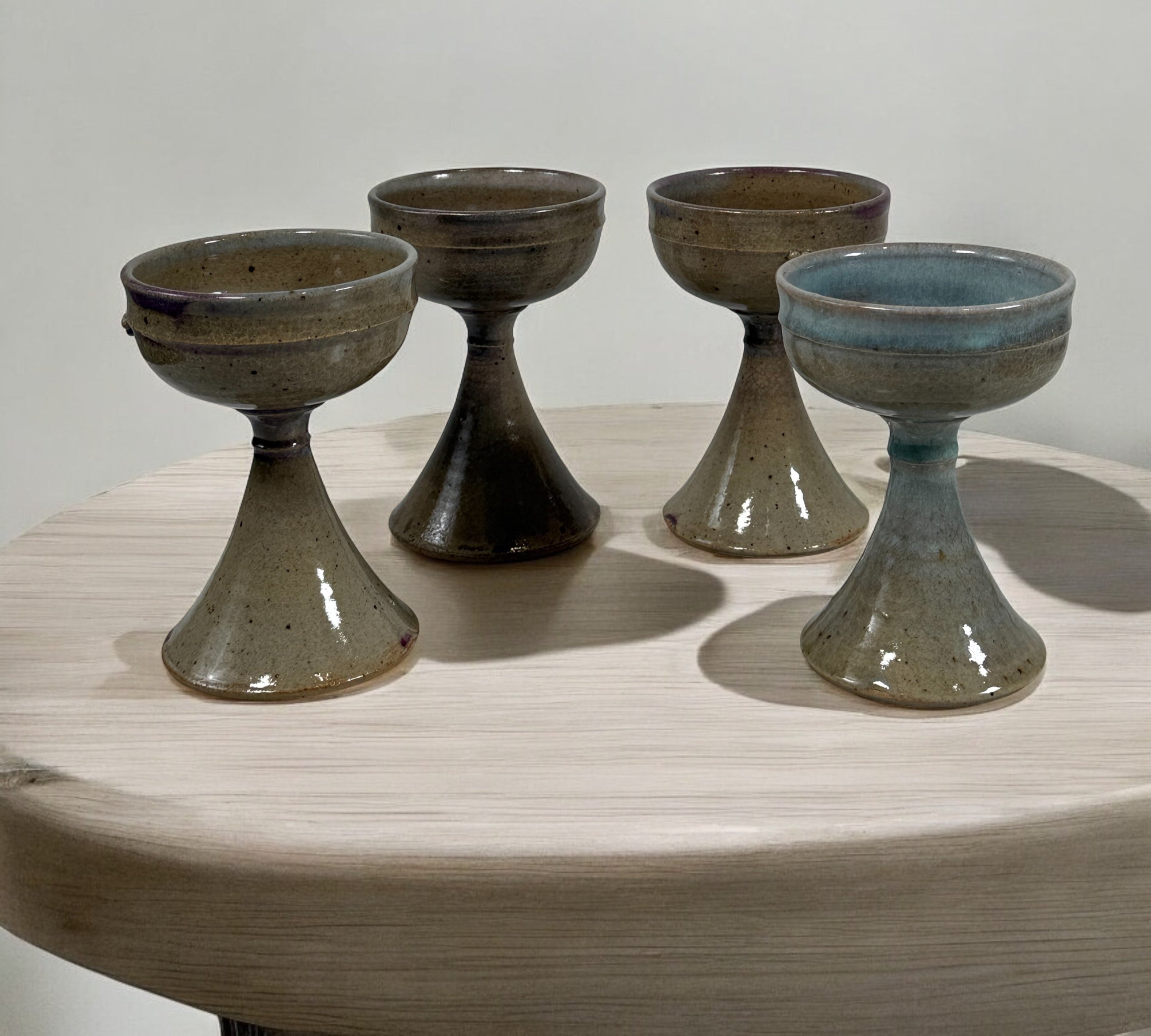Ensemble de gobelets vintage en poterie de Goyer Bonneau – Poterie québécoise, années 1980 – Tasses rustiques en grès