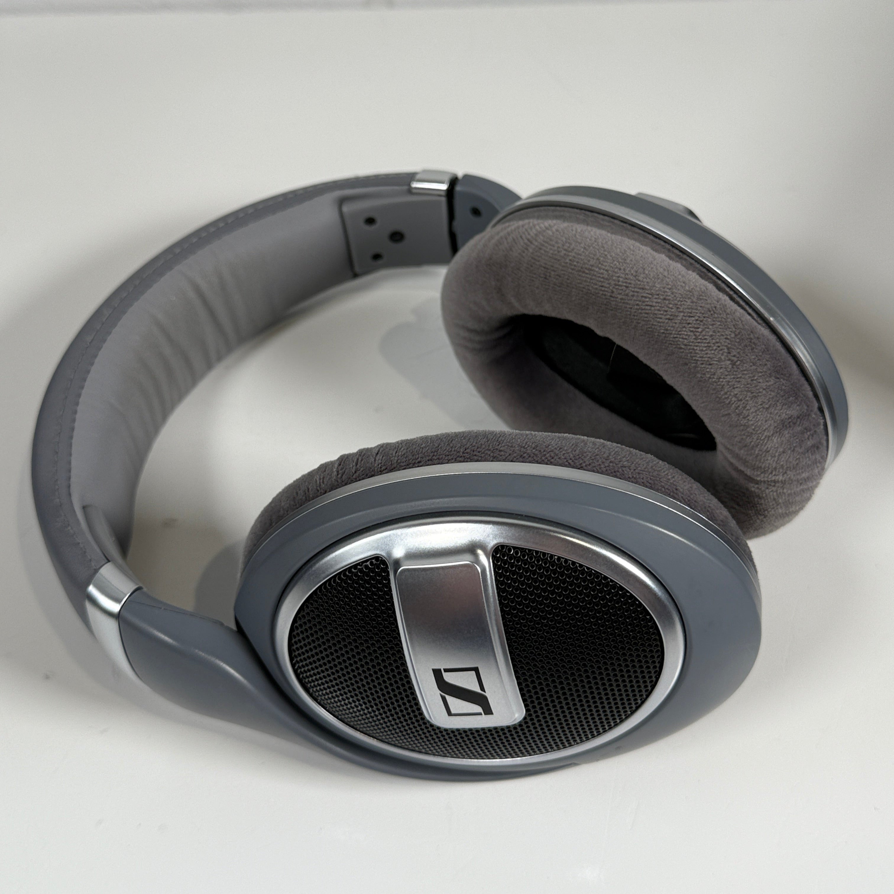 SennHeiser_HD579_HeadPhones