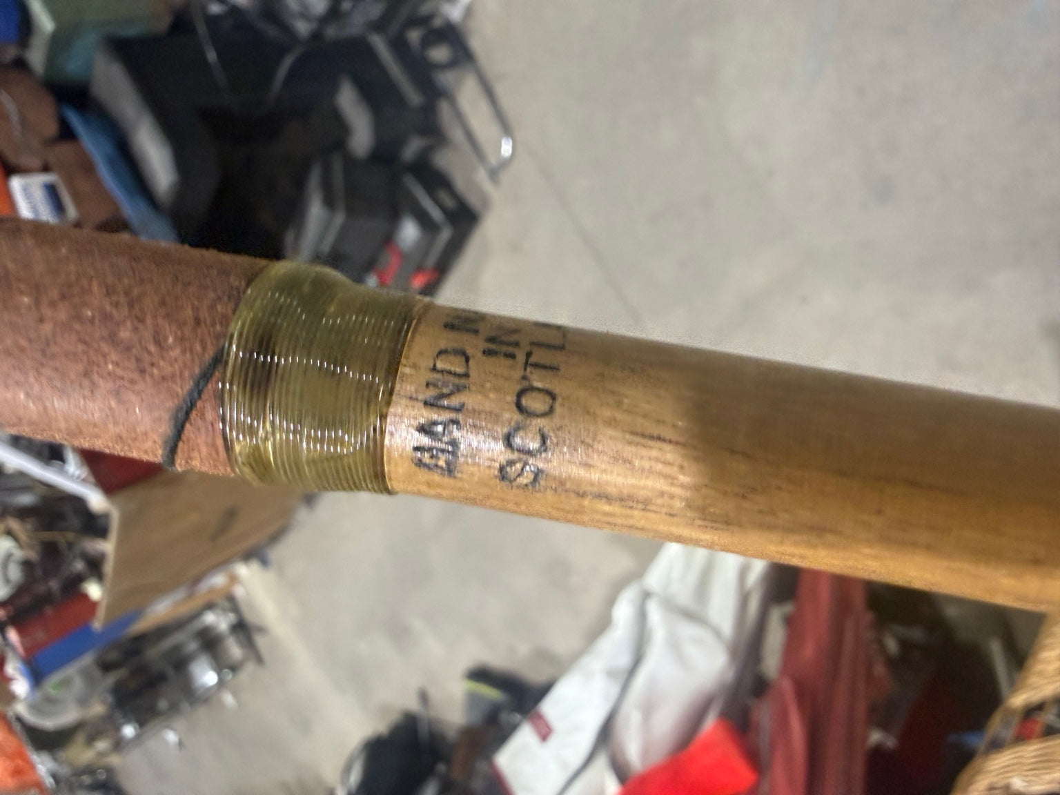 Auld Reekie putter wood shaft detail