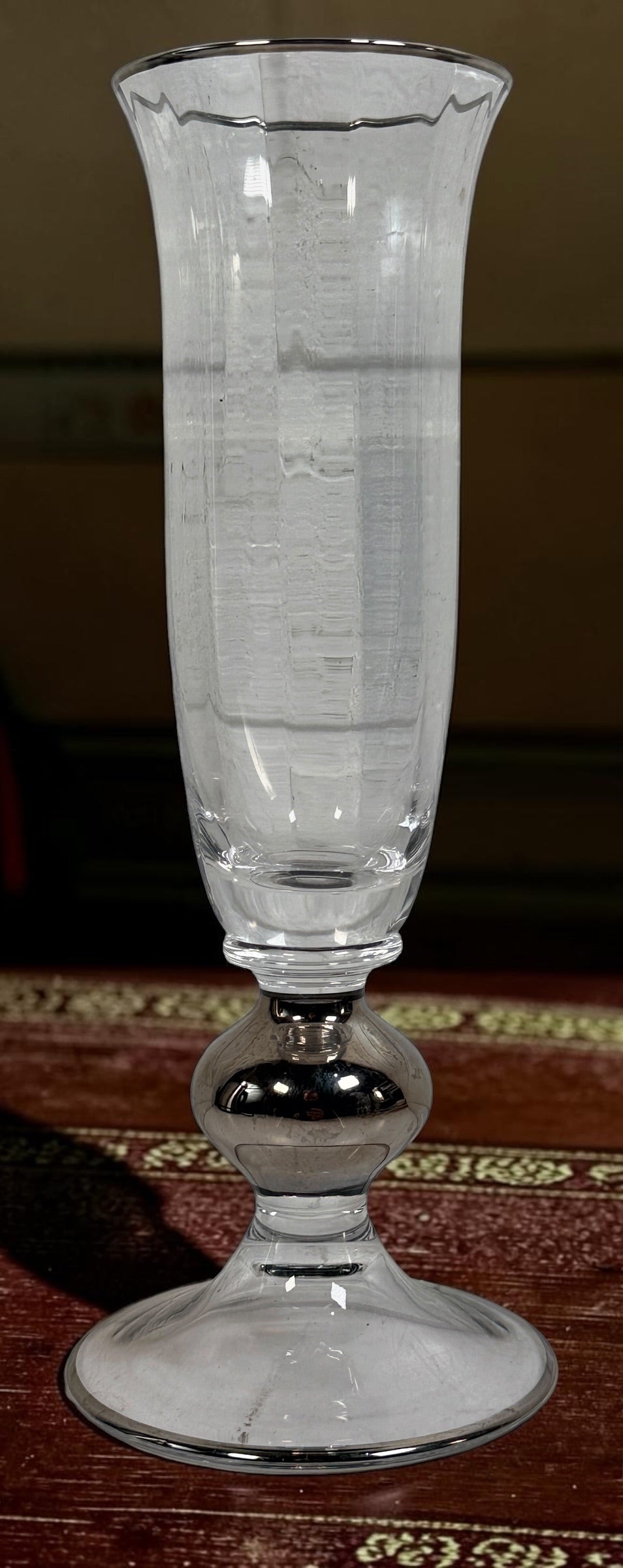 Champagne flutes with silver-tone decoration — product and condition detail