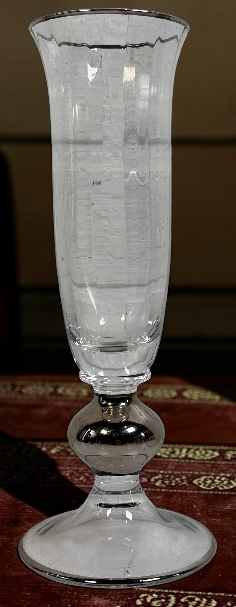 Champagne flutes with silver-tone decoration — product and condition detail