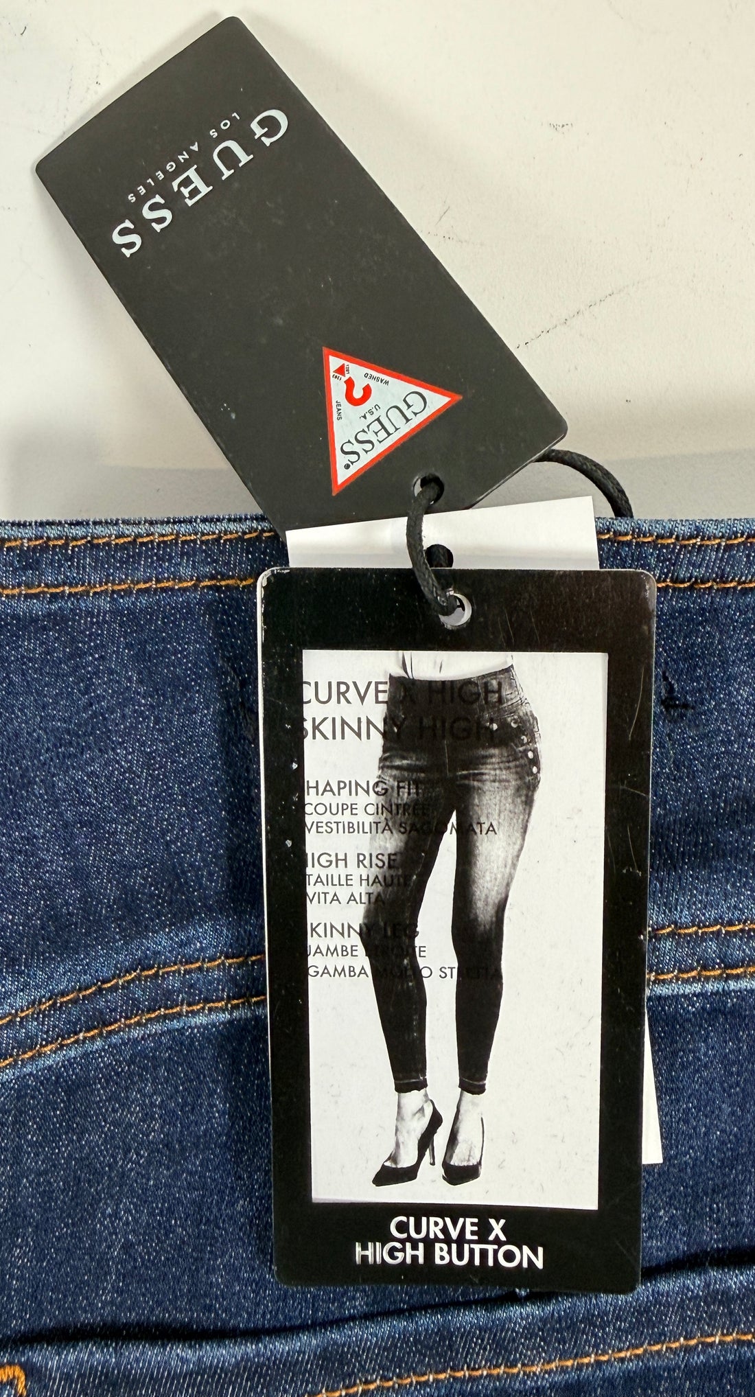 GUESS Curve X High Button skinny jeans in Ultimate Dark wash. High-rise stretch denim with gold-tone button accents. New with tags, size 29x30.