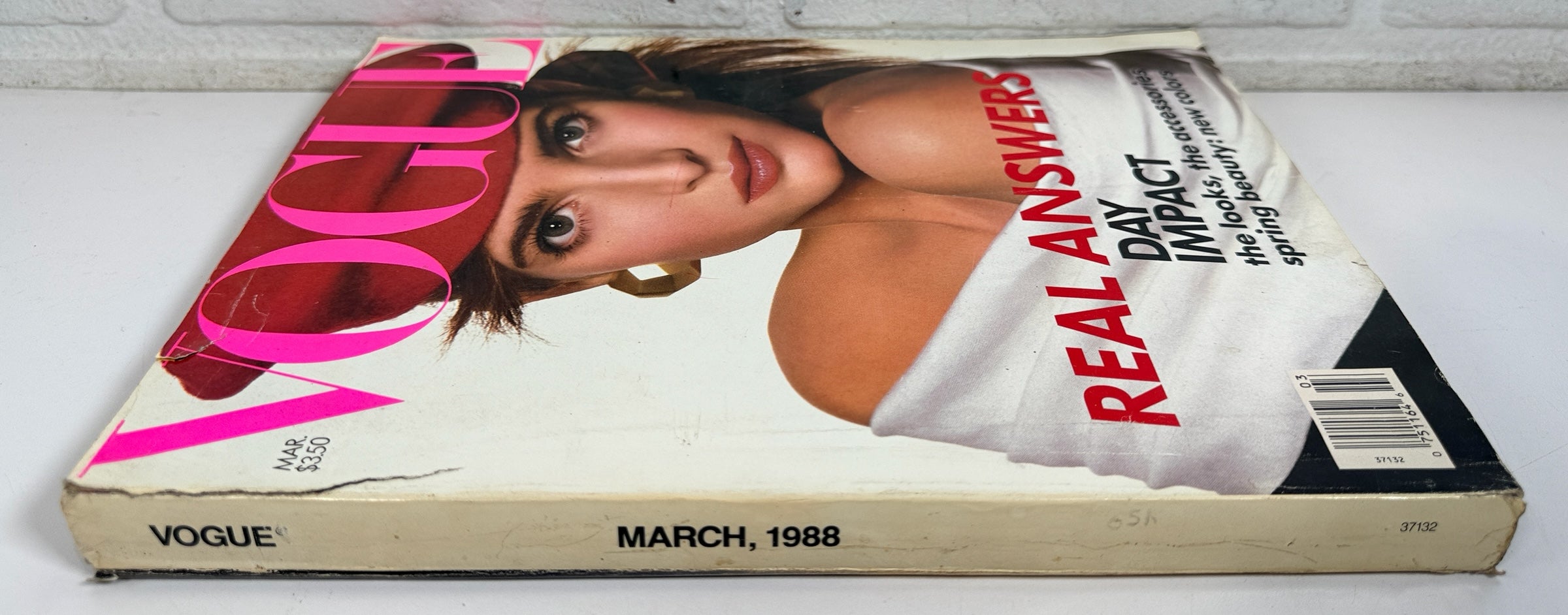 Vintage Vogue March 1988 featuring Stephanie Seymour photographed by Richard Avedon. Collectible 1980s fashion magazine with iconic designer editorials.