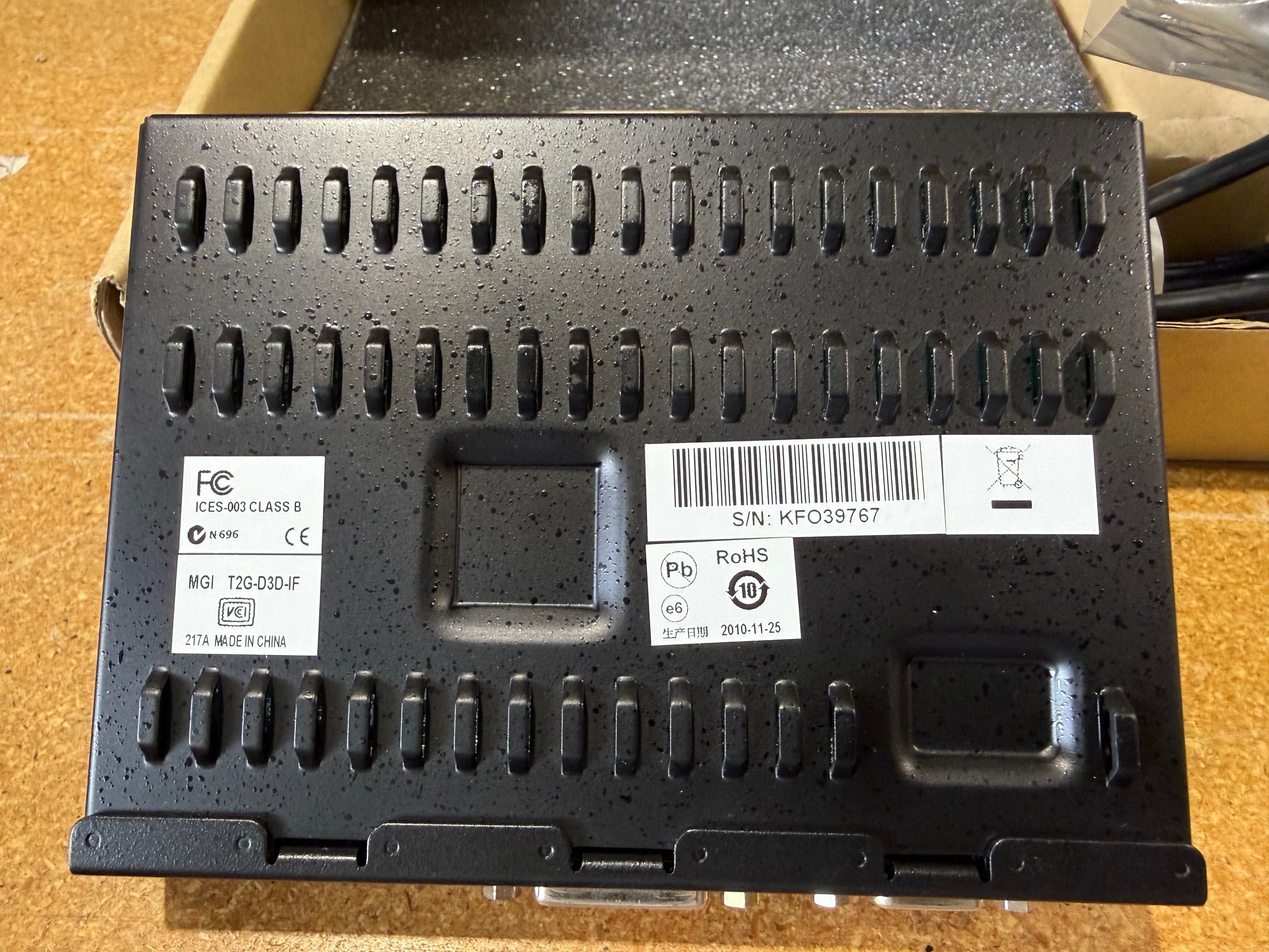 Matrox T2G-D3D-IF TripleHead2Go Digital Edition DVI VGA Multi Display Adapter