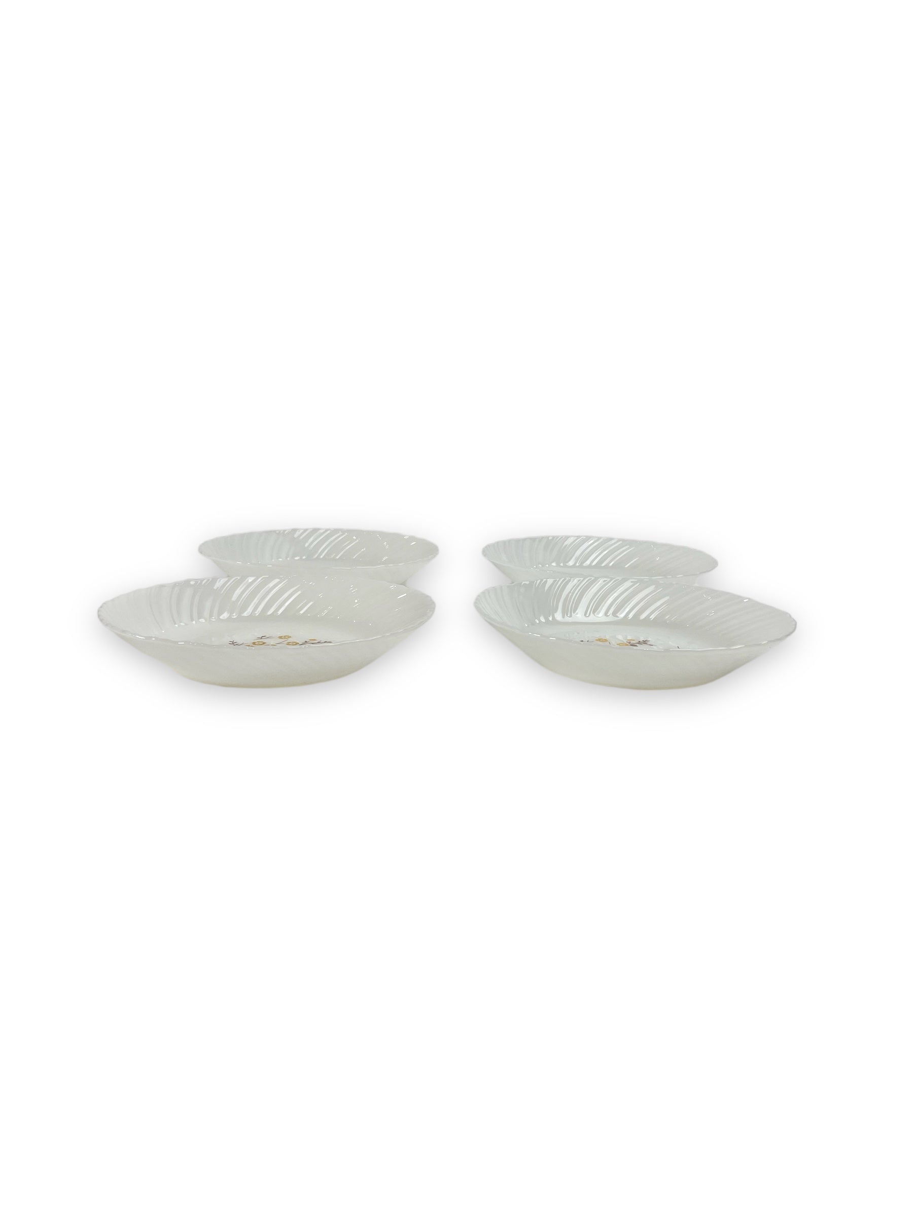 Set of 4 vintage 7.5-inch Termocrisa Milk Glass bowls