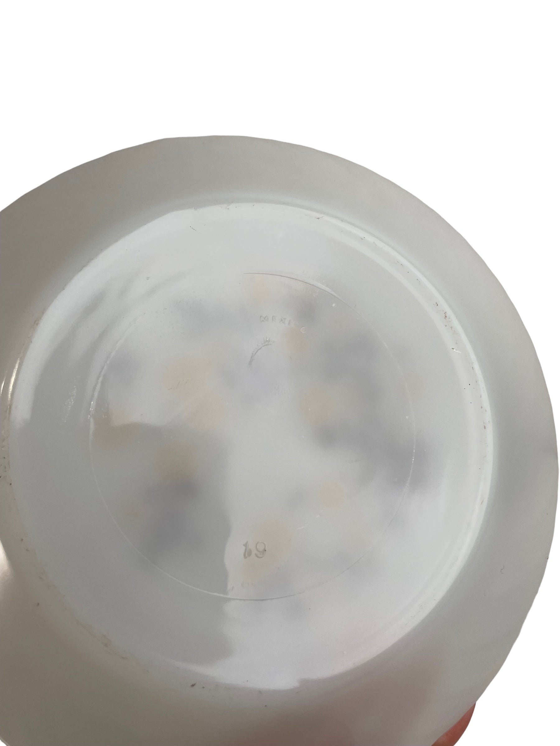Set of 4 vintage 7.5-inch Termocrisa Milk Glass bowls
