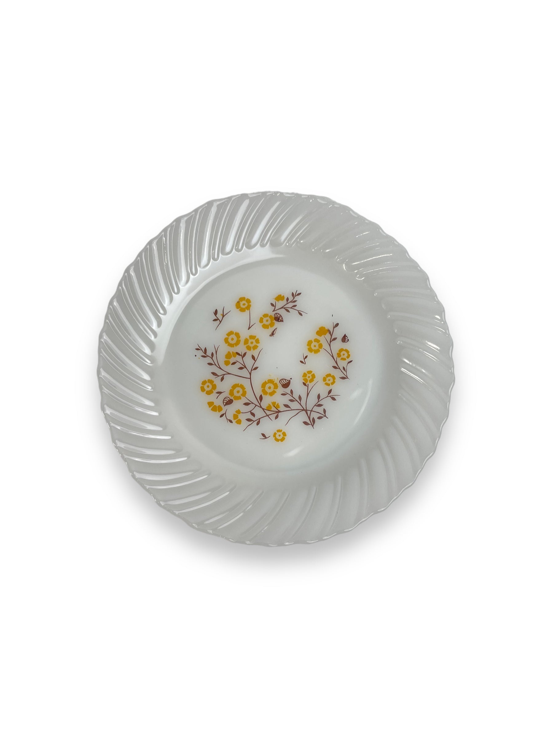 Set of 4 vintage 7-inch Termocrisa Milk Glass dessert plates