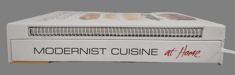 Modernist Cuisine at Home , Myhrvold, Nathan, Hardcover, Good Condition