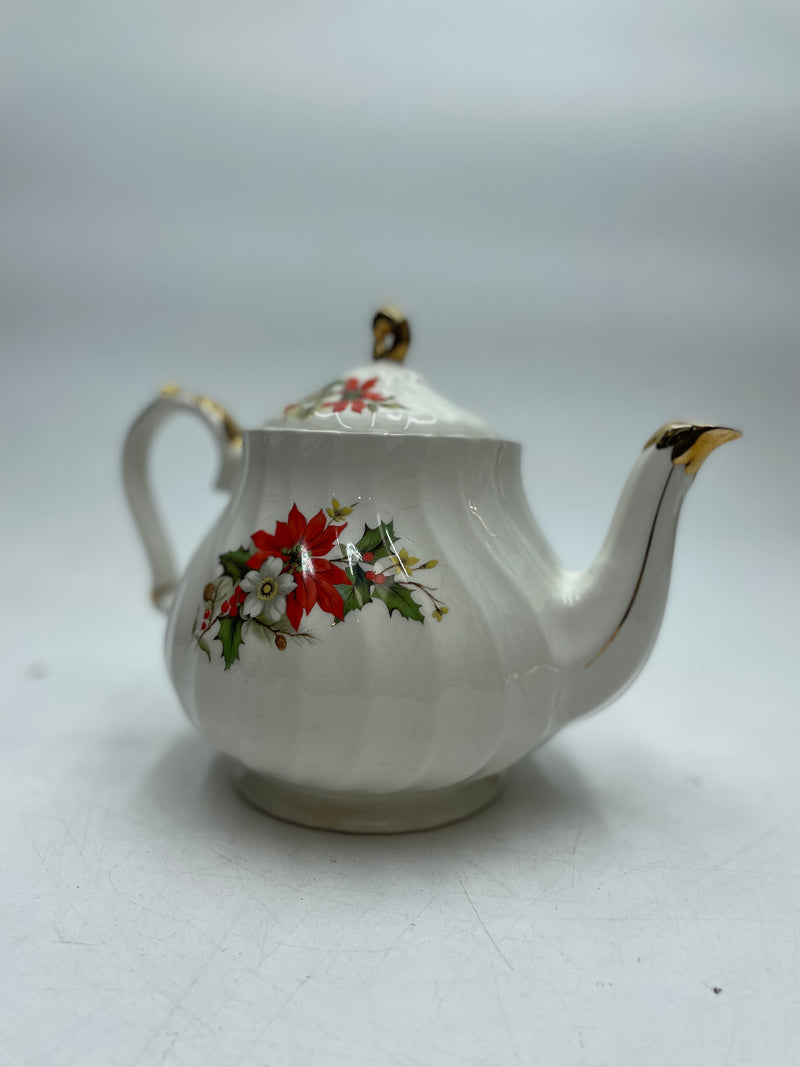 Sadler Poinsettia Christmas Teapot