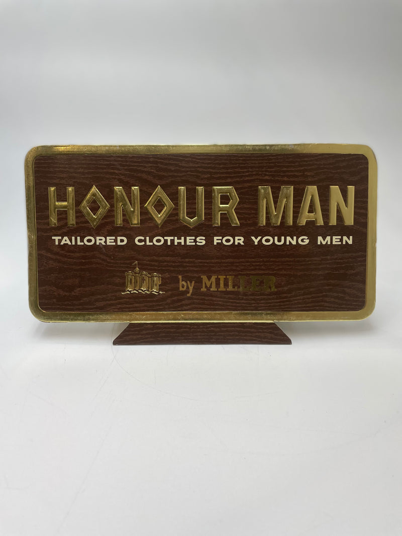 Signe de vêtements Honour Man par MILLER